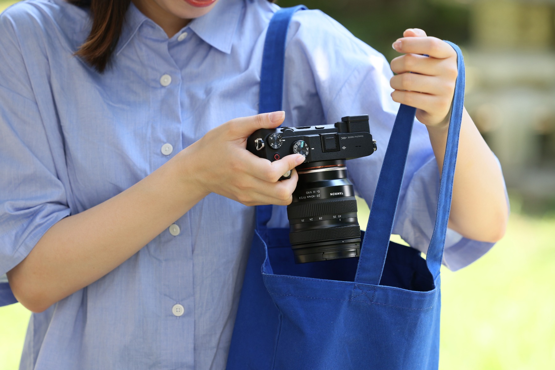 Weight and ease of handling – What Is Snap Photography? Street Photography, Portraits and Choosing the Right Lens
