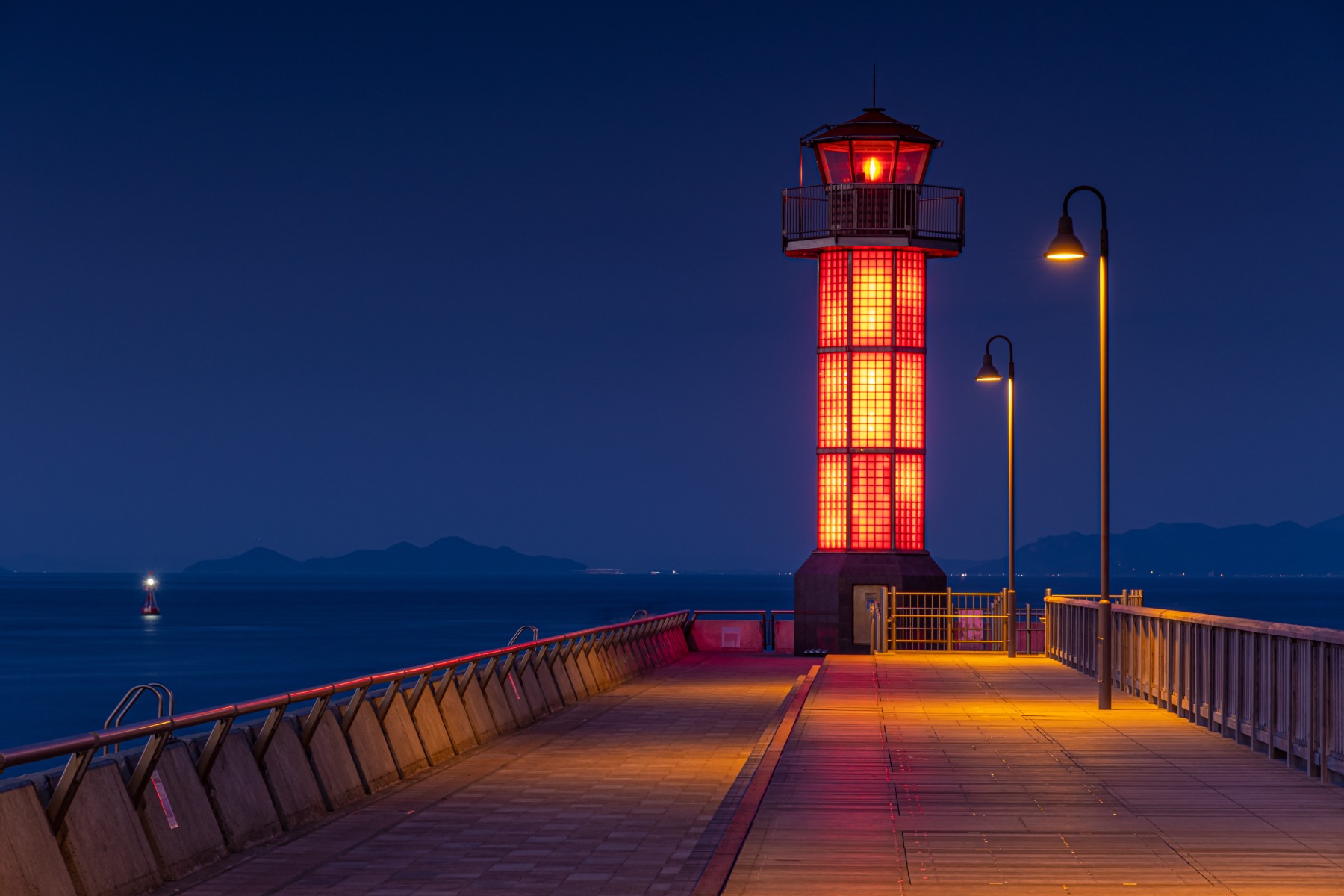 Best Aperture for Night Photography – shot with Tamron 17-70mm F2.8 (Model B070)