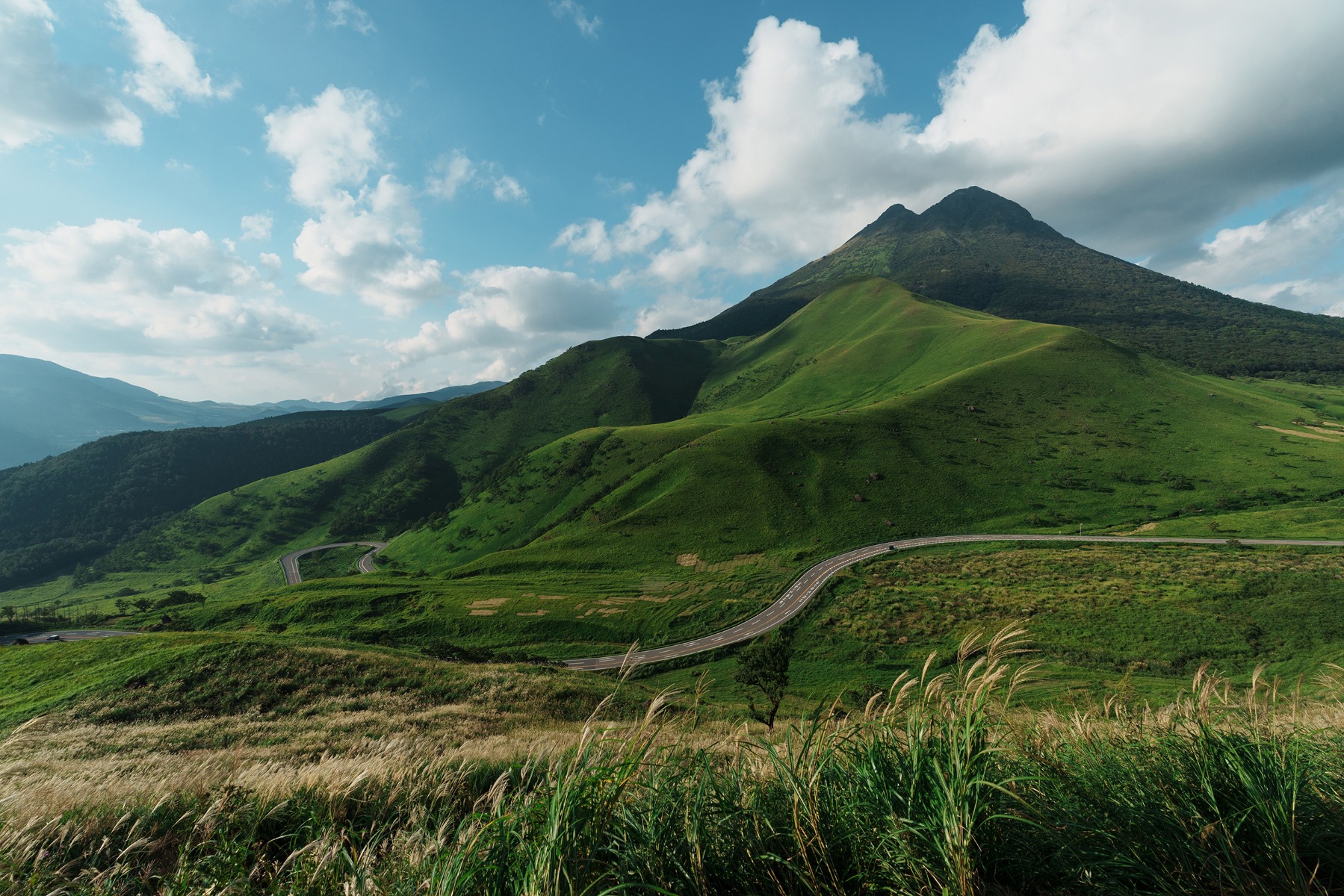 Shooting Natural Landscapes – How to Use DSLR for Beginners: Camera Basics to Take Beautiful Photos
